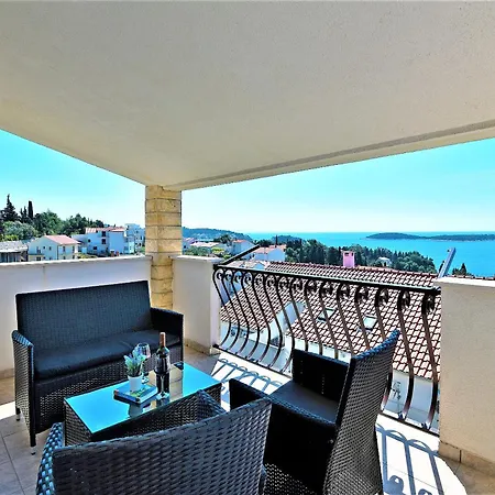Tamara Hvar Town