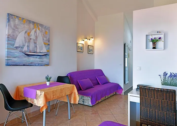 아파트먼트 타마라 아파트 *